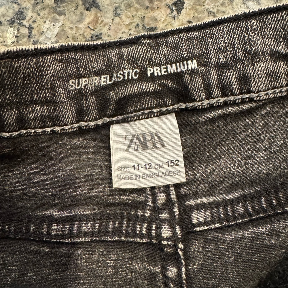 ZARA Girls Black Acid Wash Denim Pants Size 11–12 | Trendy Vintage Y2K Style - Picture 3 of 3